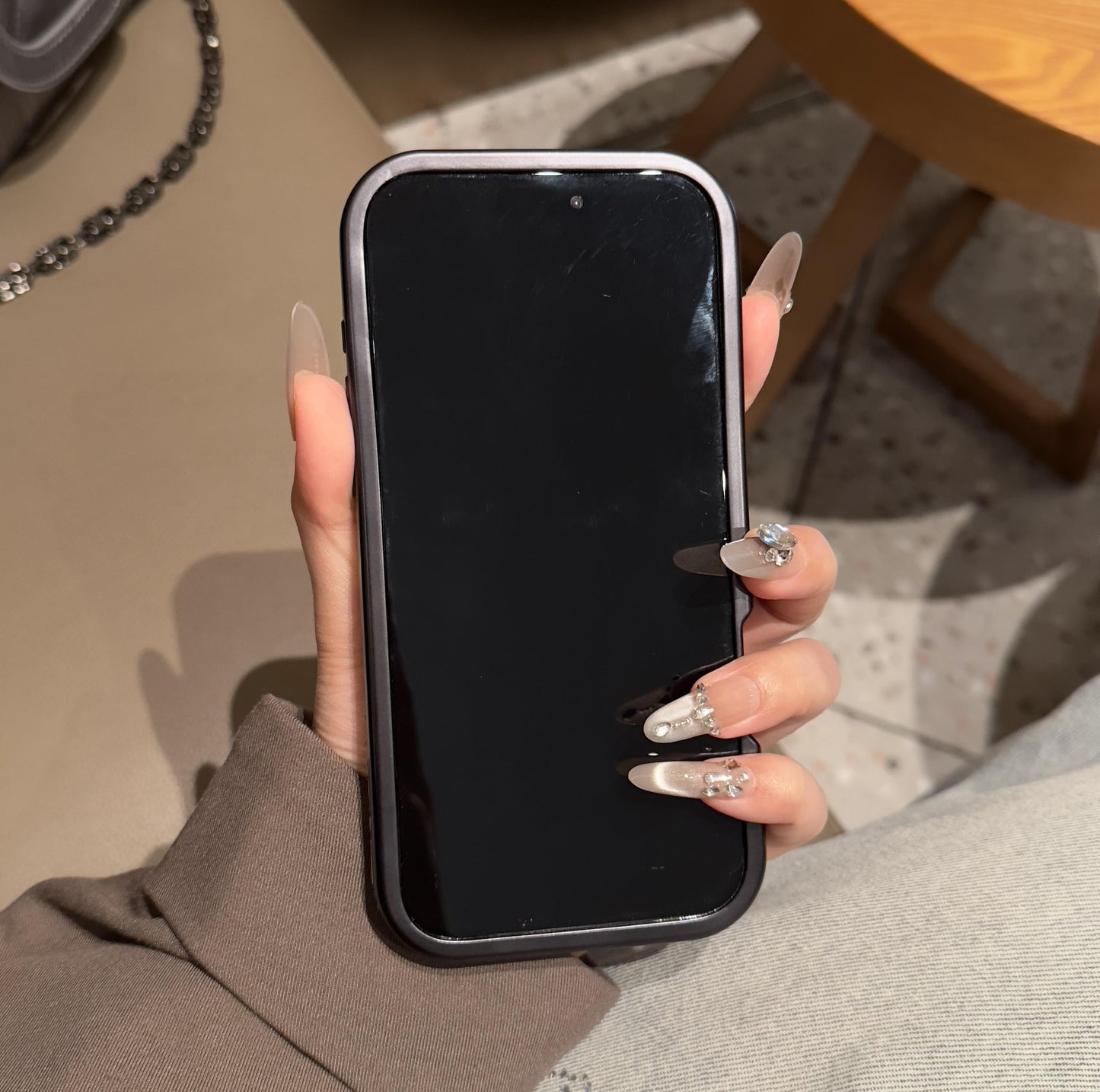 Κομψή θήκη iPhone με λουλούδια — Premium προστασία με κομψό σχεδιασμό