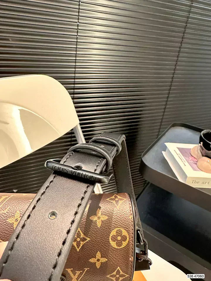 Bolsa de luxo com padrão de monograma de couro de alta qualidade