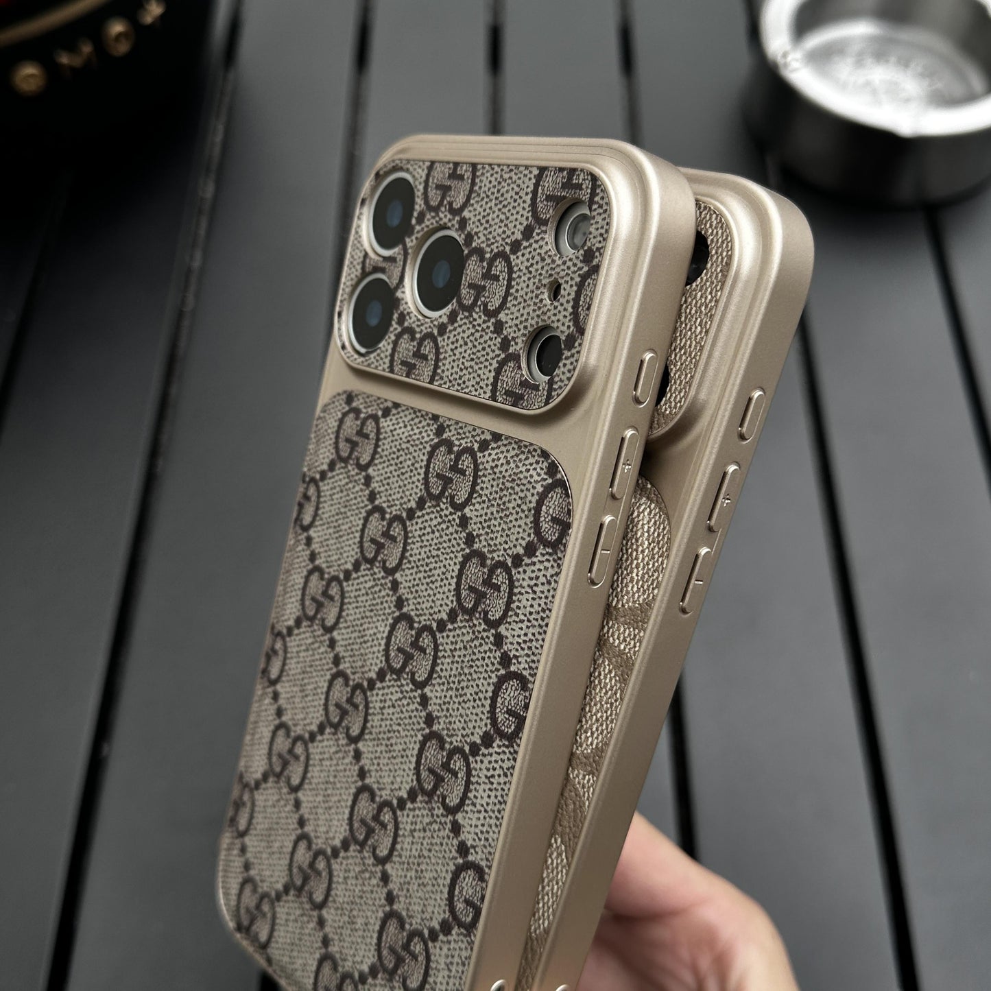 Capa de telefone de couro com padrão luxuoso com bordas à prova de choque