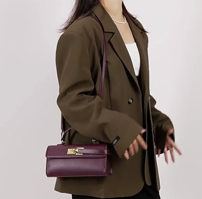 Πολυτελής μάρκας Lock Design Tote Bag