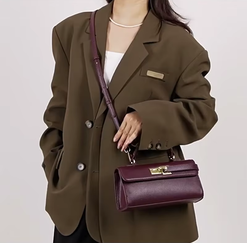 Πολυτελής μάρκας Lock Design Tote Bag