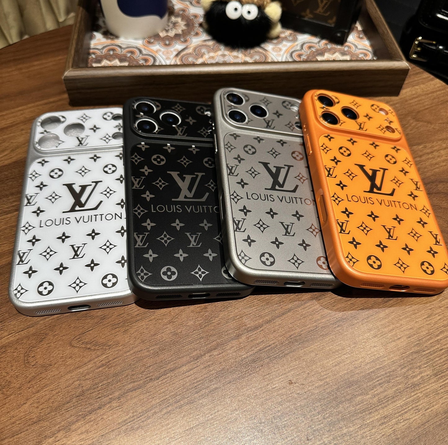 Luksus Monogram Matt Case med støtdempende myke kanter