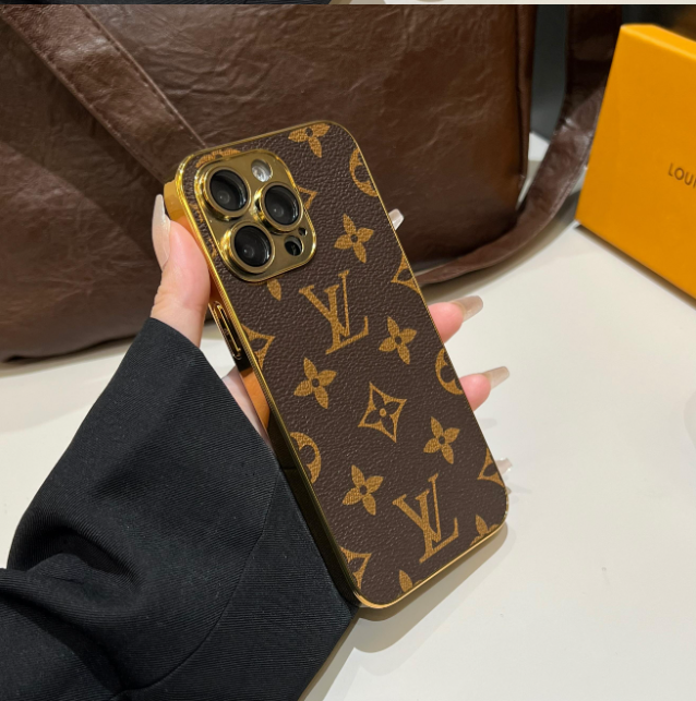 Luxus klasszikus monogramos iPhone tok galvanizált arany élekkel
