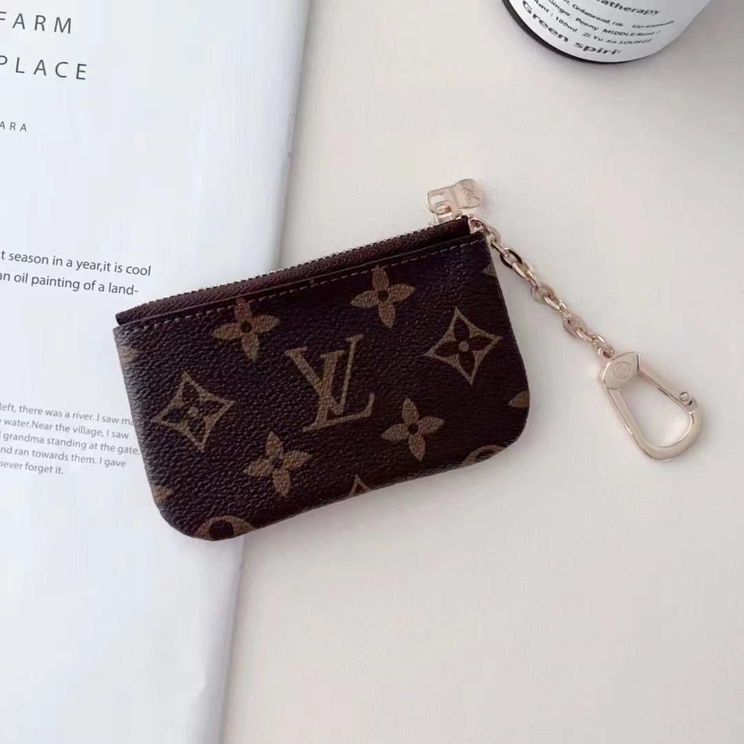 Luksus-inspirert Monogram myntposesamling med kjedeklips