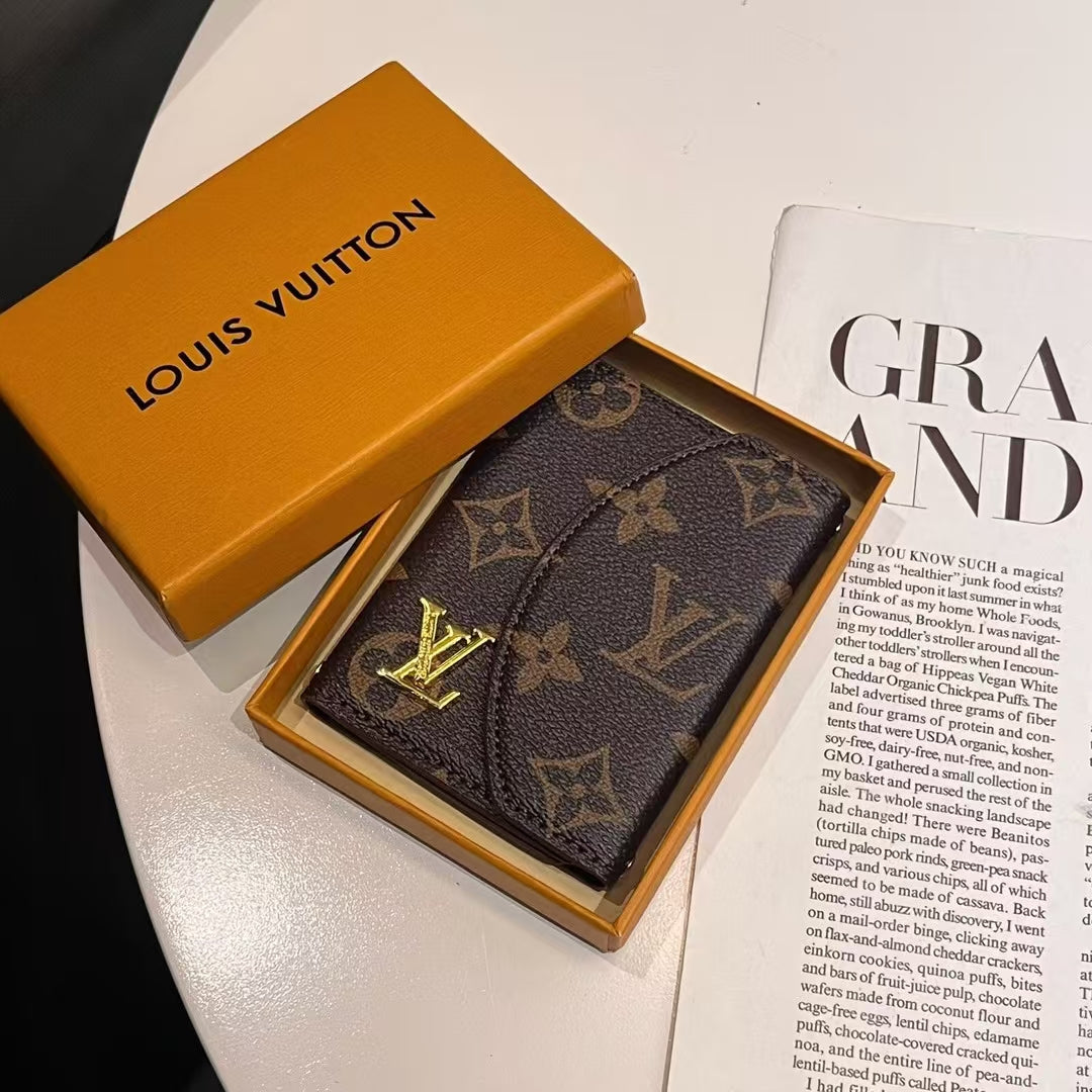 Πολυτελής συλλογή  & -Inspired Monogram Compact Wallet Collection