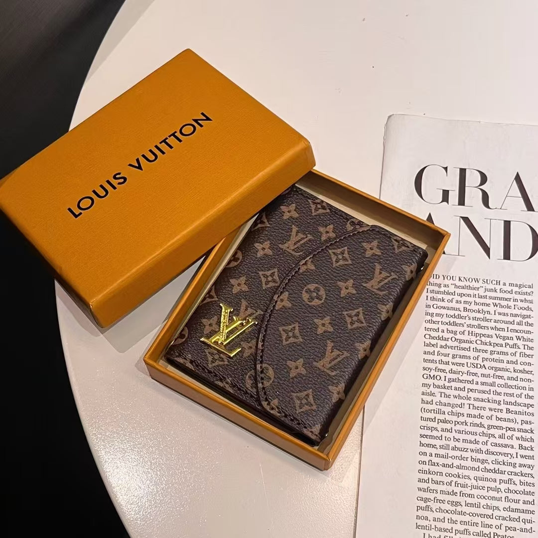 Πολυτελής συλλογή  & -Inspired Monogram Compact Wallet Collection