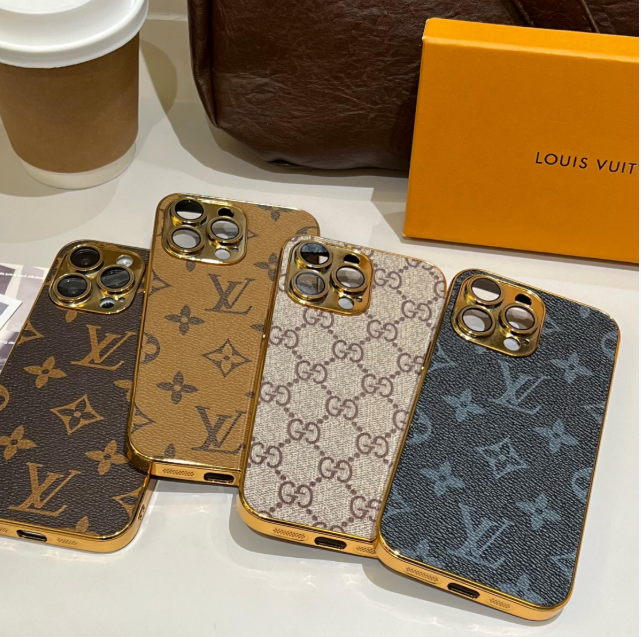Luxus klasszikus monogramos iPhone tok galvanizált arany élekkel