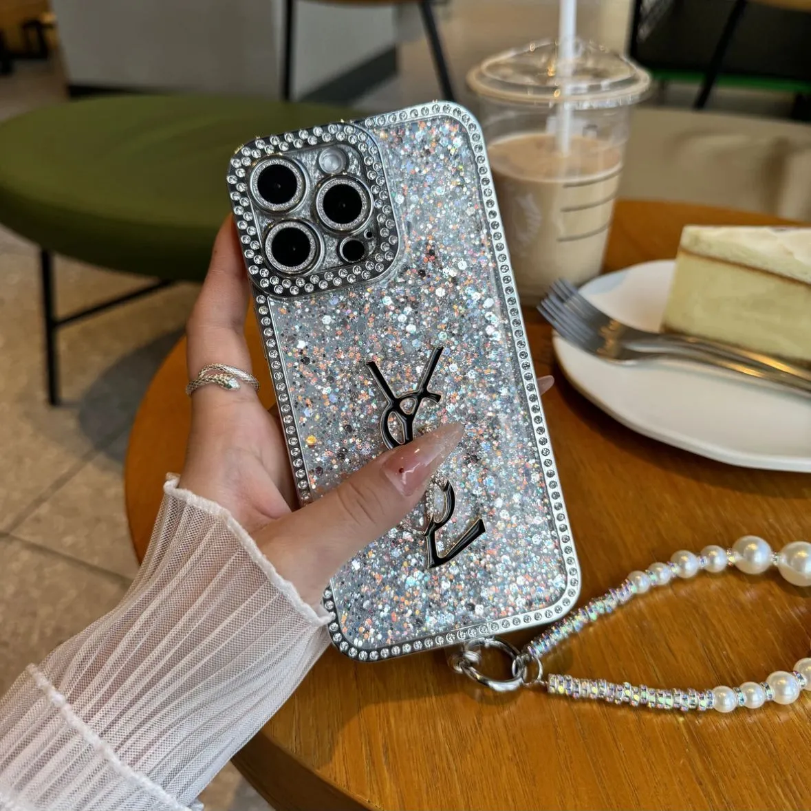 Luksus Glitter Holographic Y - S - L-inspirert iPhone-deksel – Diamond Shine Edition