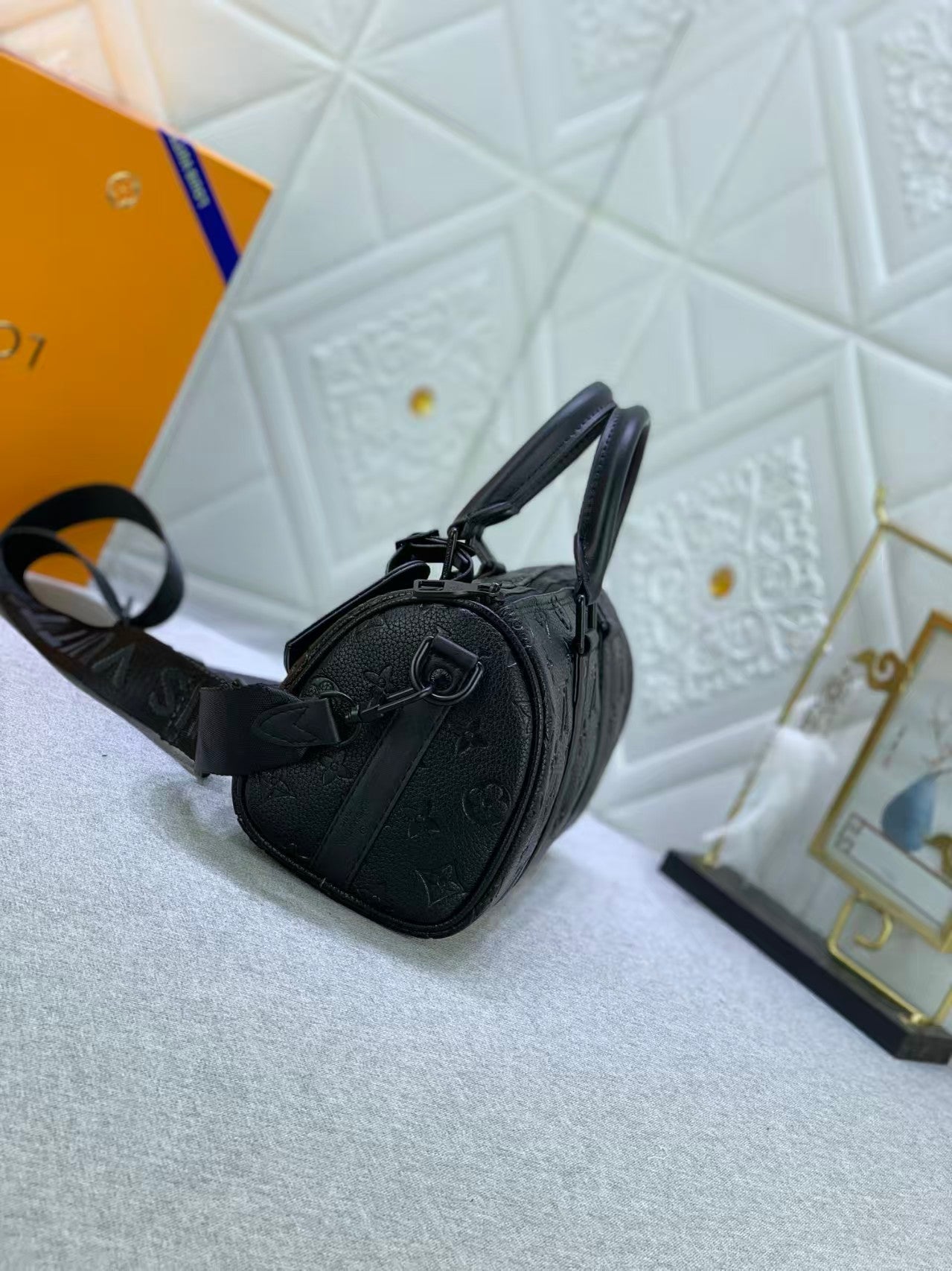 Bolso Lou de piel de lujo negro: versátil, elegante & Funcional