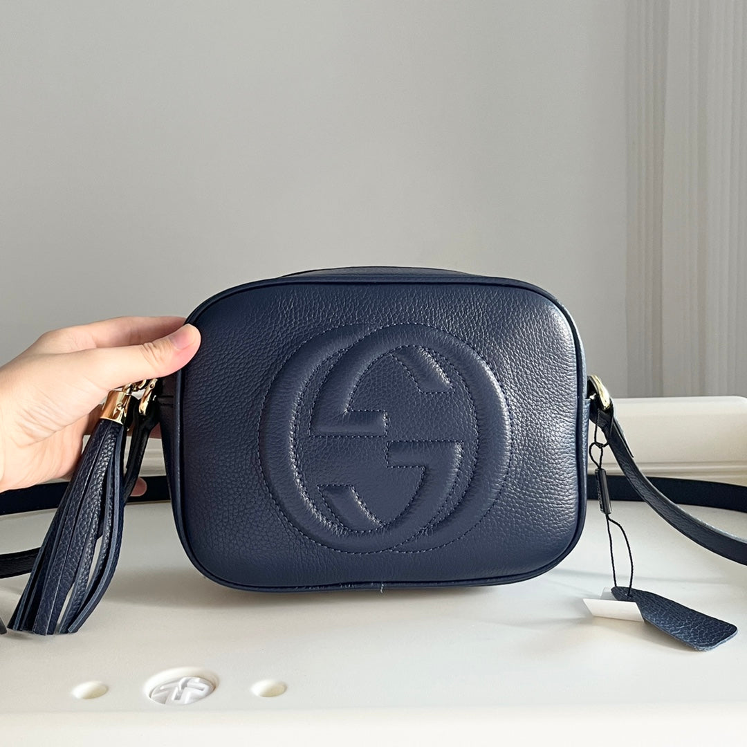 Advanced Pebbled Leather Crossbody táska