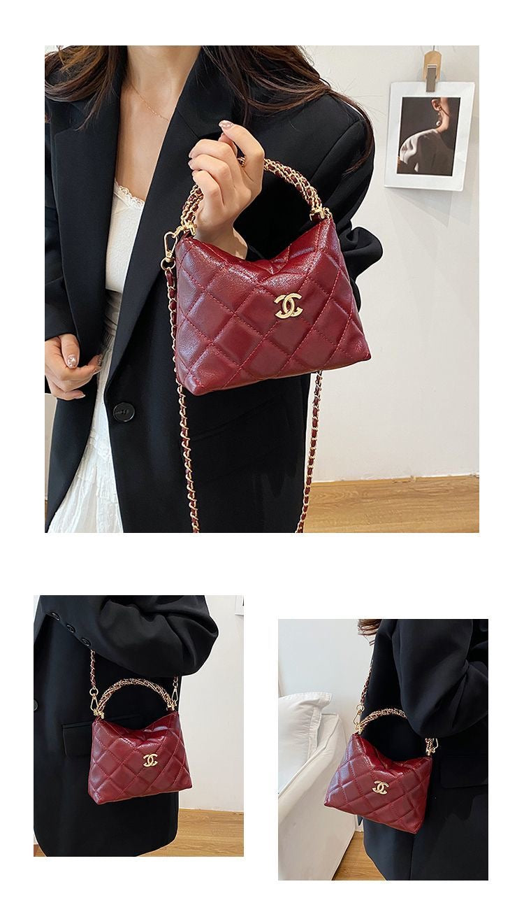 Mála Scamall Slabhra Cuilteáilte - Crossbody Strap Inchoigeartaithe Uigeacht