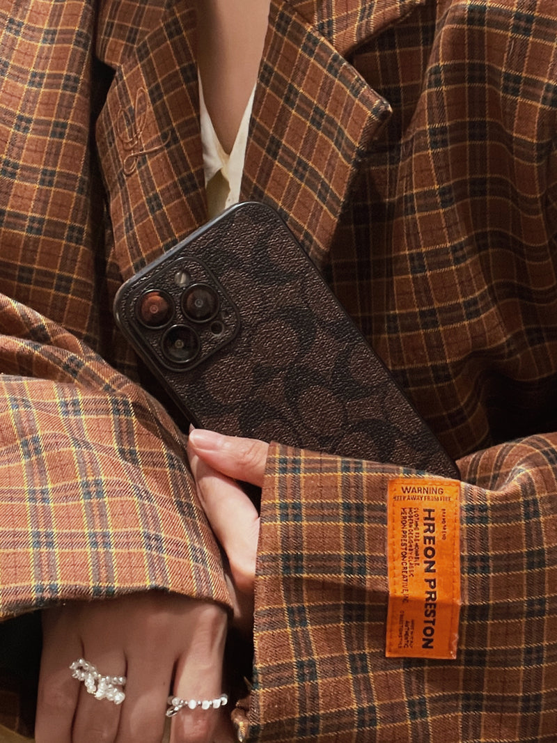 Funda clásica para iPhone Marrón -QB240402