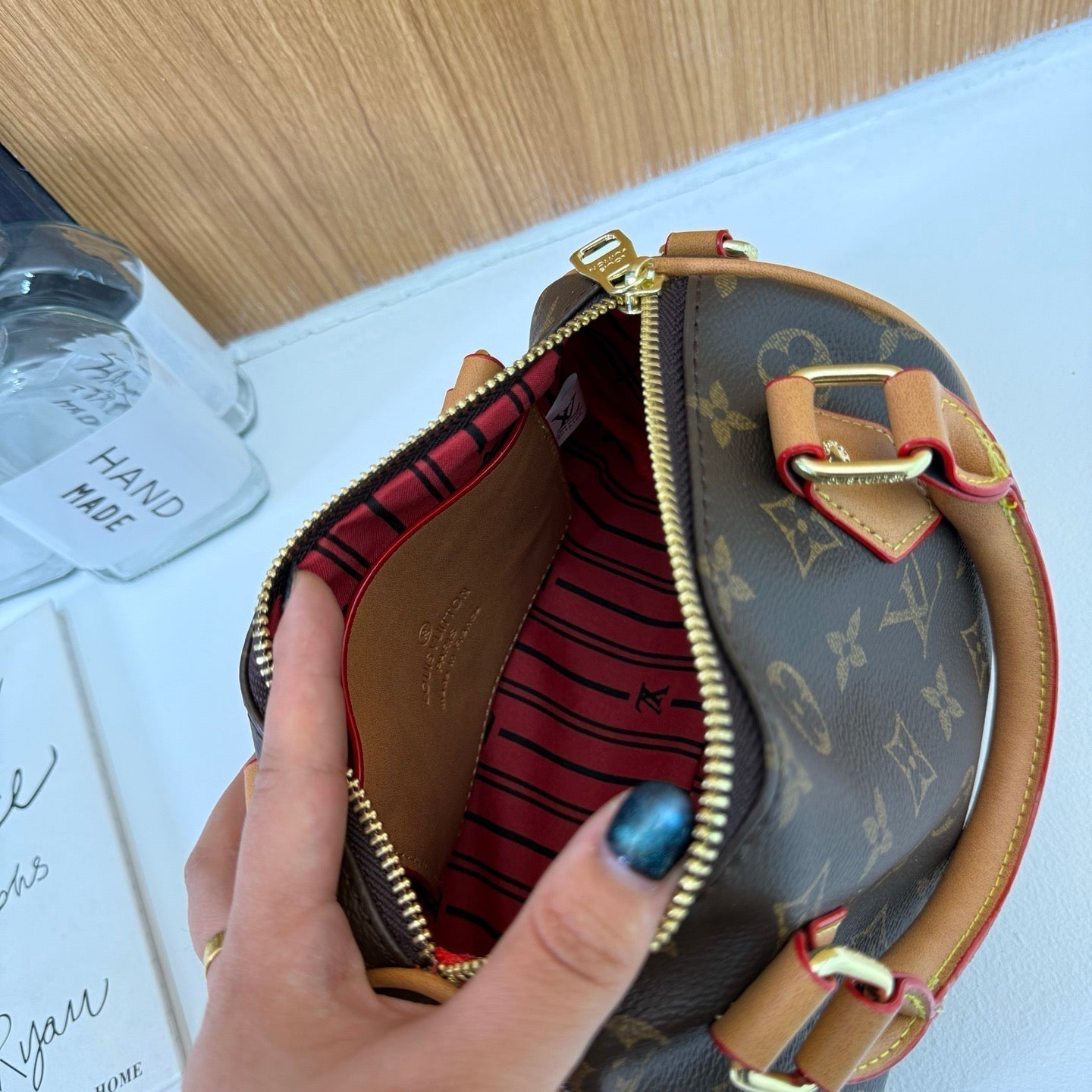 Klassinen Monogrammi Mini Barrel Bag