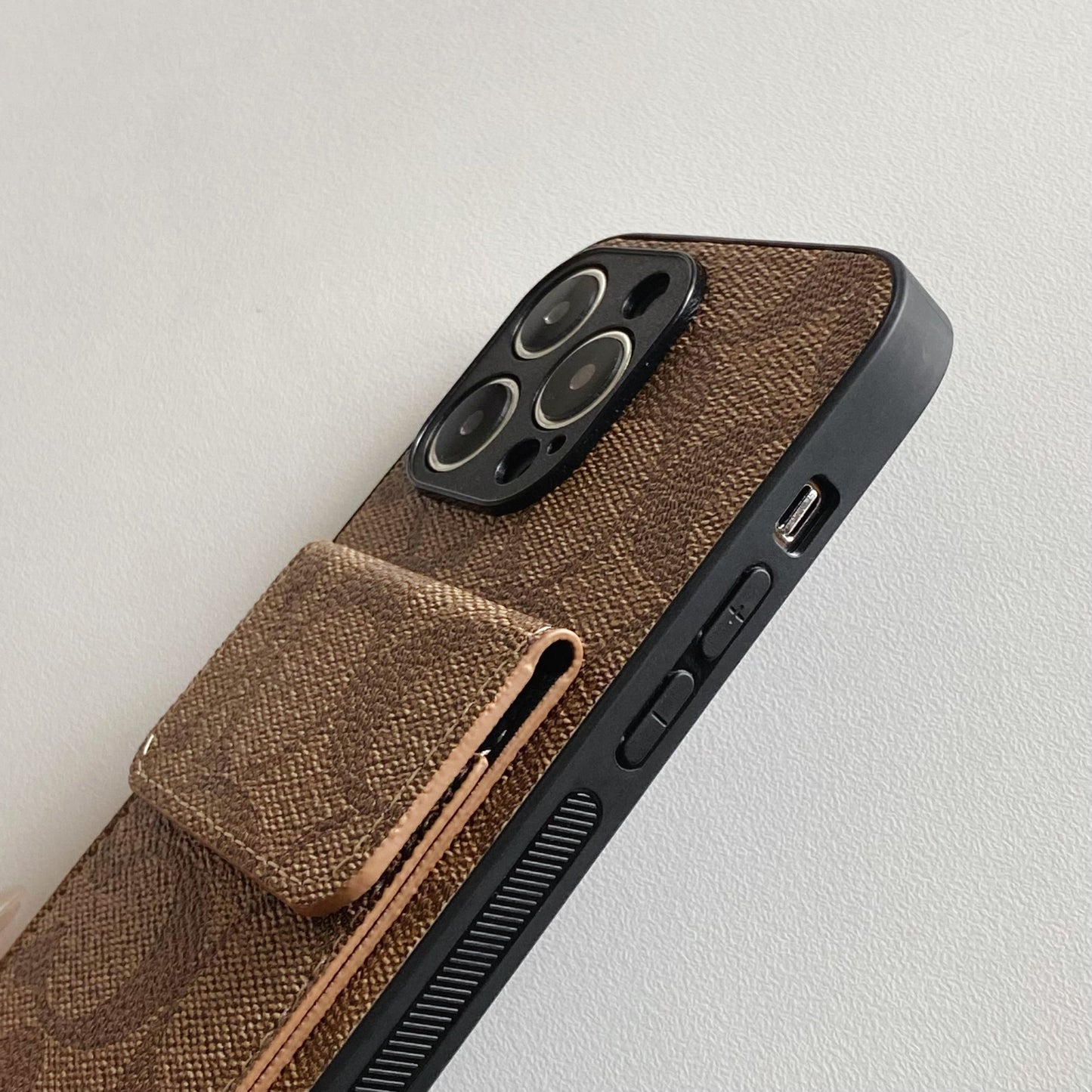 Cás iPhone Clasaiceach Le Sparán Solas Donn-HP240513