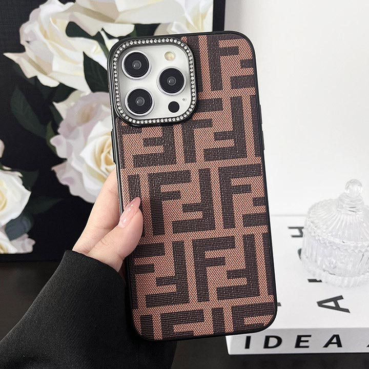 Capa para iPhone luxuosa em tecido brilhante