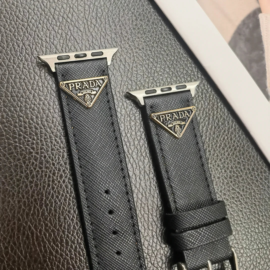 Pulseira de couro com etiqueta de monograma de triângulo duplo para Apple Watch