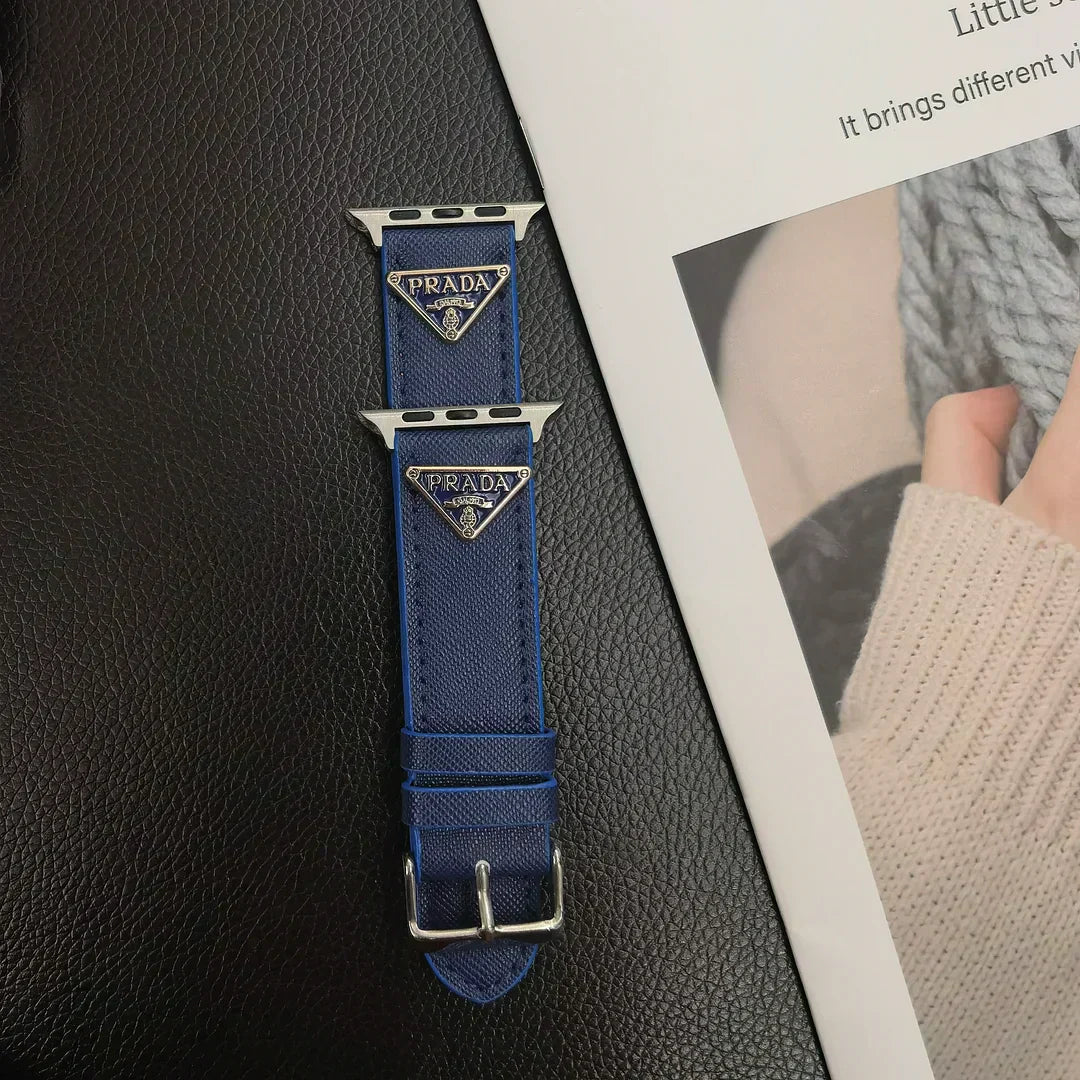 Pulseira de couro com etiqueta de monograma de triângulo duplo para Apple Watch