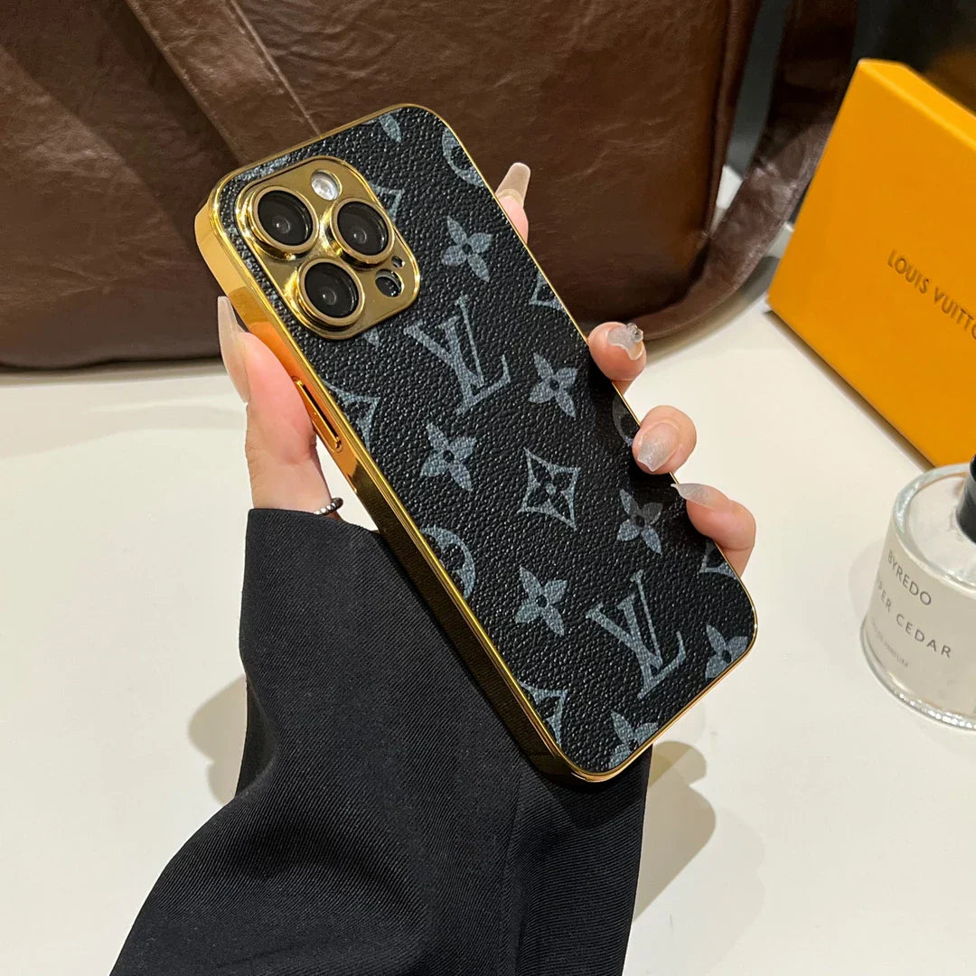 Luxus klasszikus monogramos iPhone tok galvanizált arany élekkel