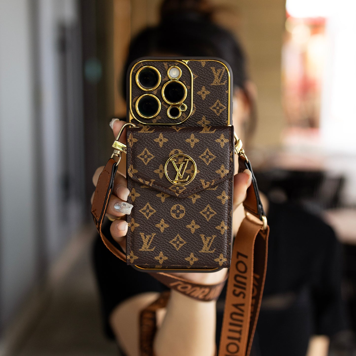 Capa clássica de luxo para iPhone com porta-cartões