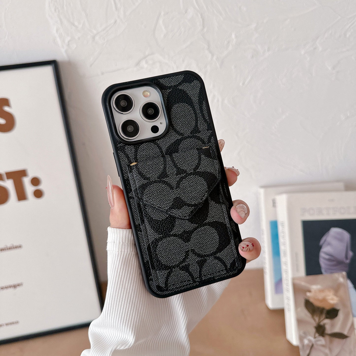 Klasszikus iPhone tok kártyatartóval és szíjjal, világos fekete - SJ240513