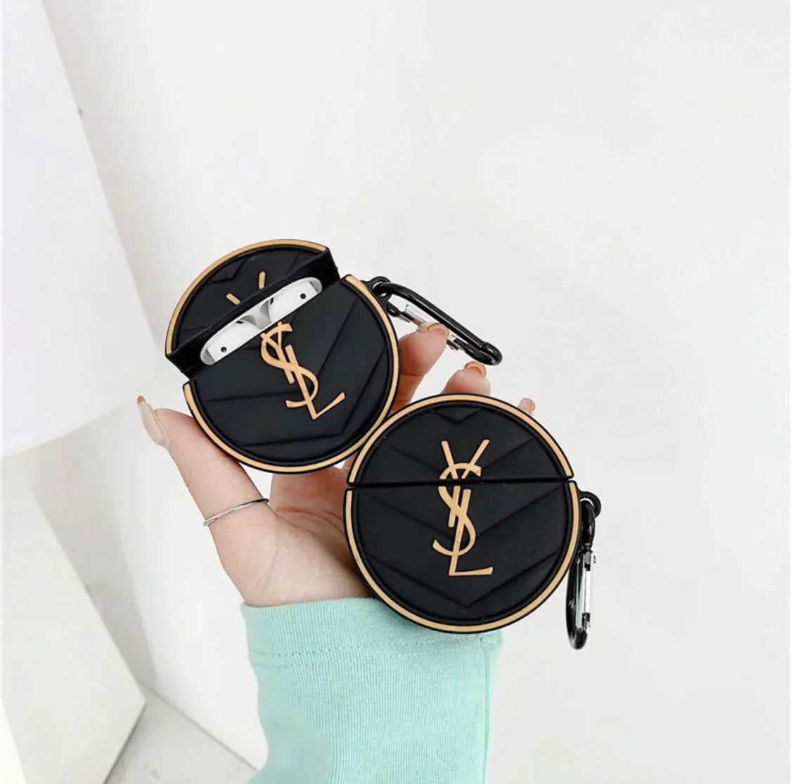 Cásanna Y AirPods