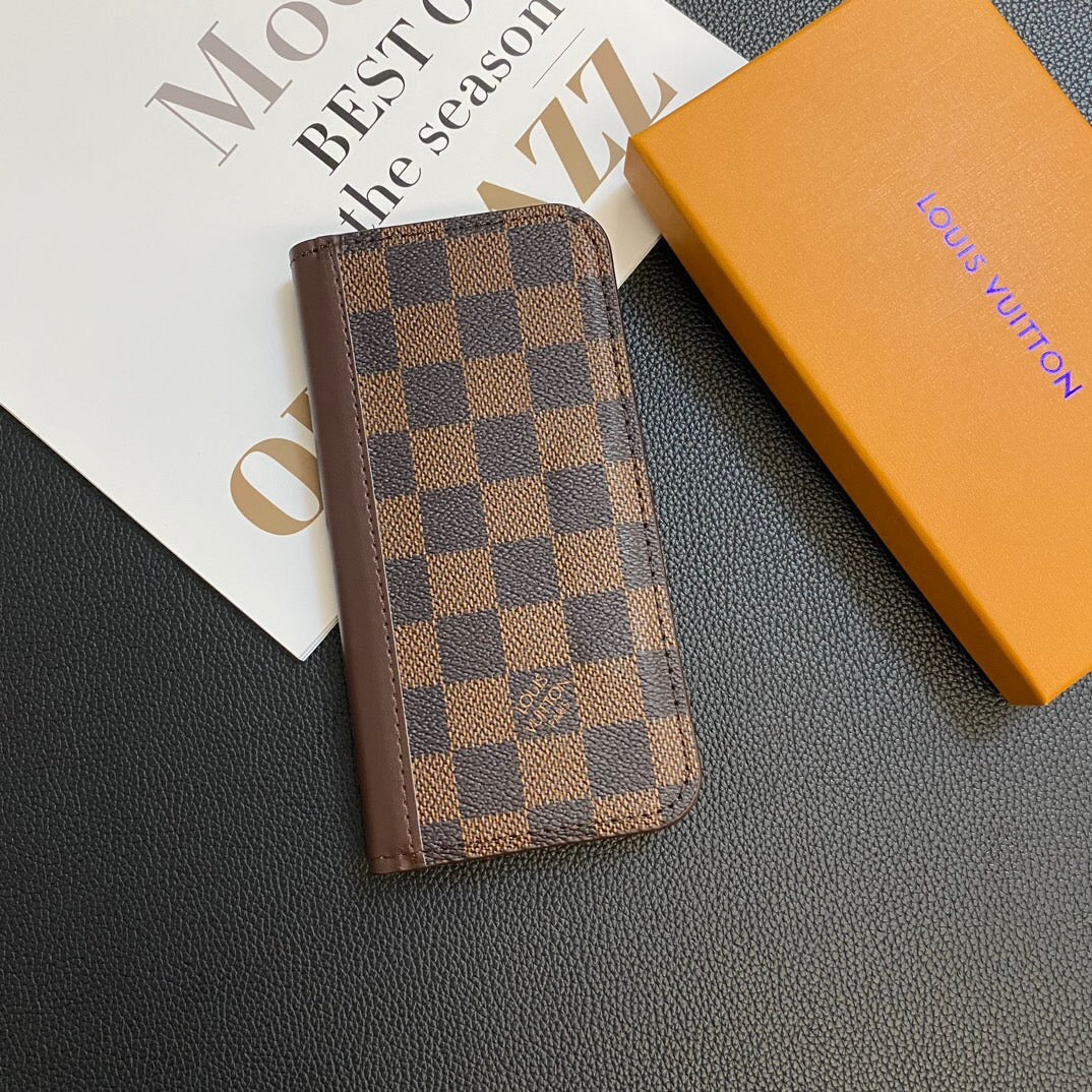 CÁRTA LEATHAIR MONOGRAM CÚSÁID Réaltrach DO SAMSUNG