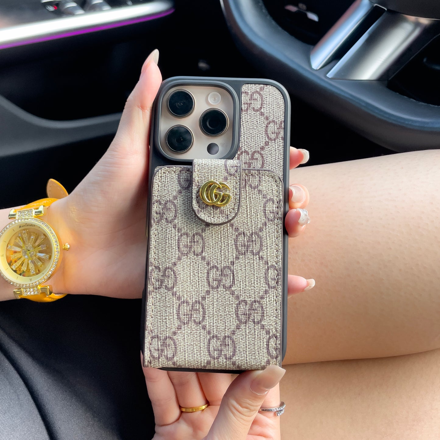 Ylellinen Crossbody iPhone -kuori korttipidikkeellä & hihnalla