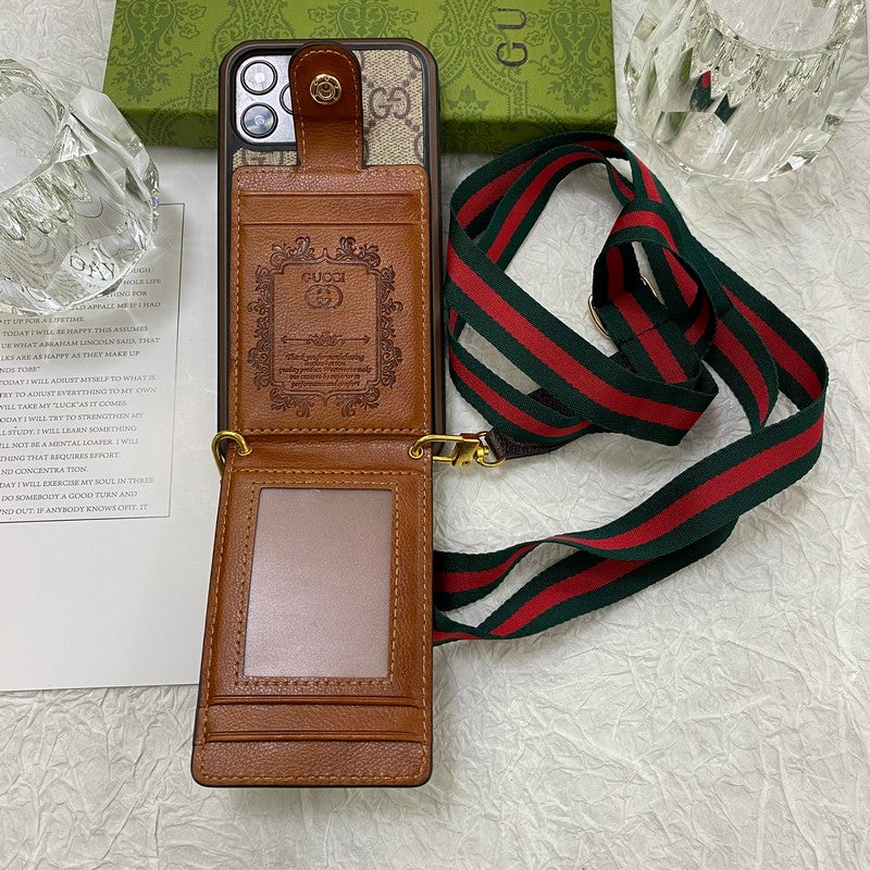 Luxe iPhone-hoesje met kaarttas en ketting