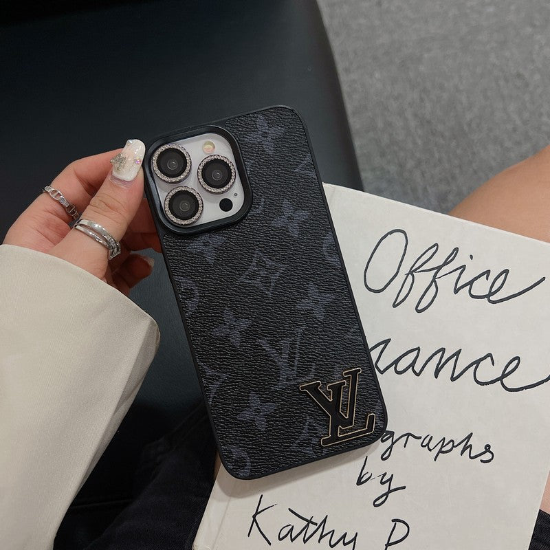 Capa luxuosa de couro com logotipo preto para iPhone