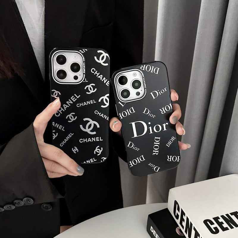Modna crna maska ​​za iPhone