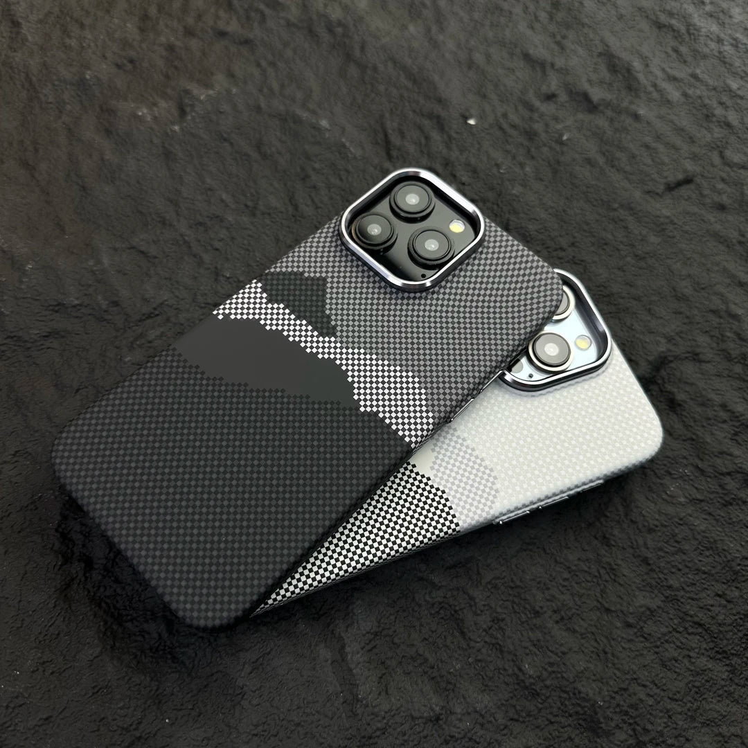 MagSafe-kompatibilis telefontok absztrakt pixel kialakítással
