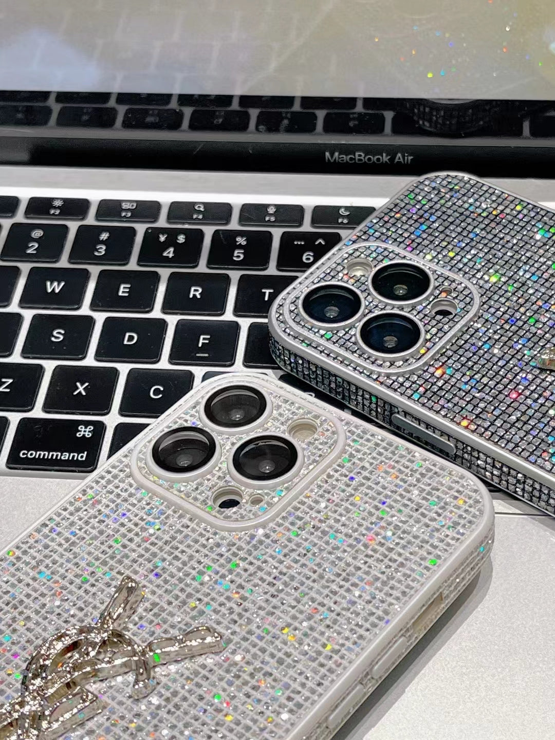 Fundas lujosas para iPhone con purpurina