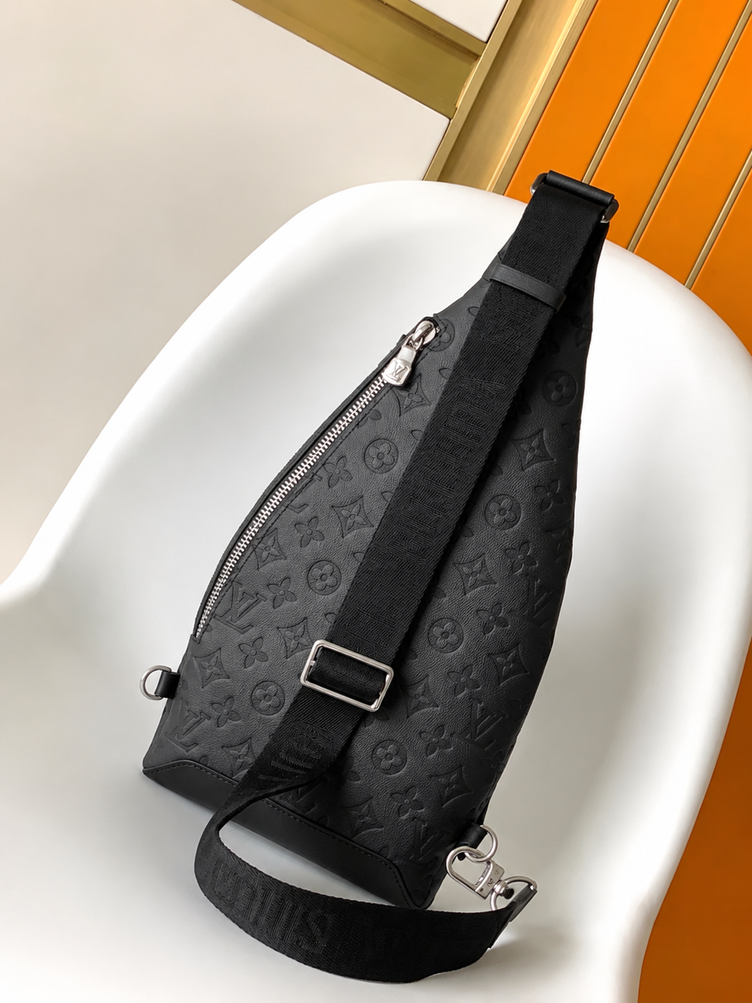 Minimalistinen irrotettava pussi Crossbody-rintalaukku