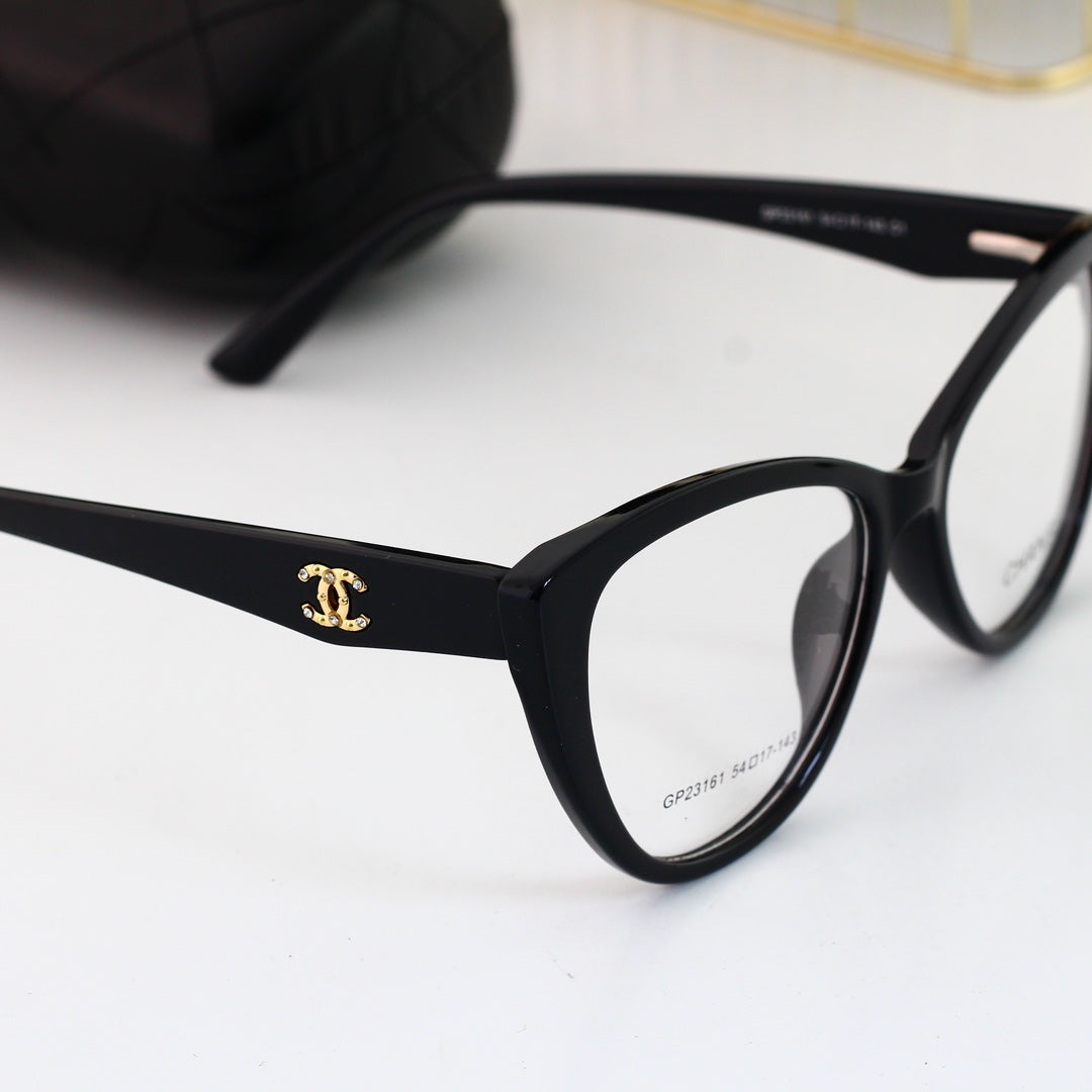 Gafas de ojos de gato de colores a juego