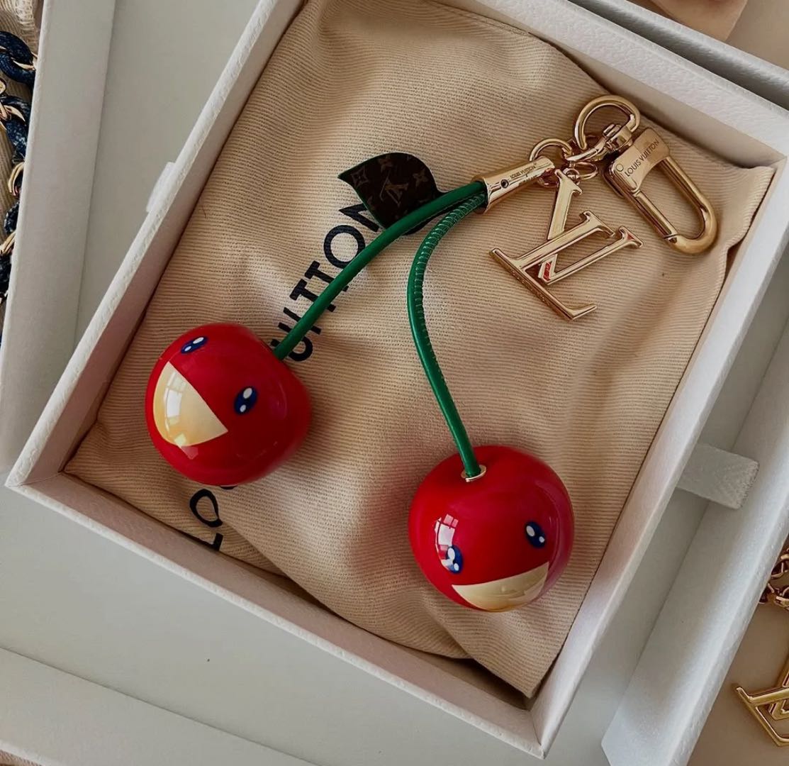 🌟 Μπρελόκ L-Cherry: Χαριτωμένο + Πολυτελές, Όλα σε Ένα 🍒✨