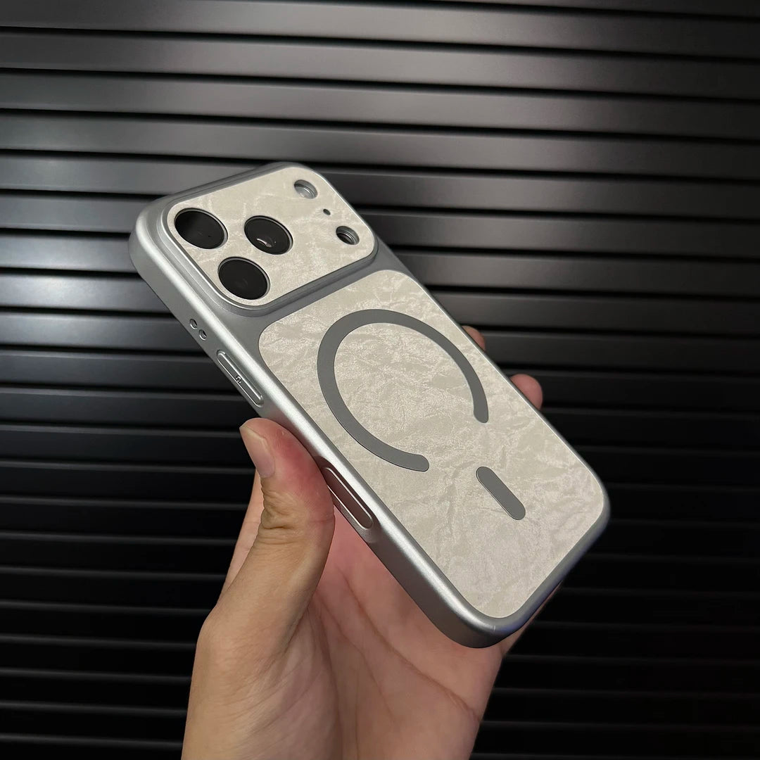 Premium δερμάτινη θήκη iPhone συμβατή με MagSafe με φινίρισμα υφής χιονιού
