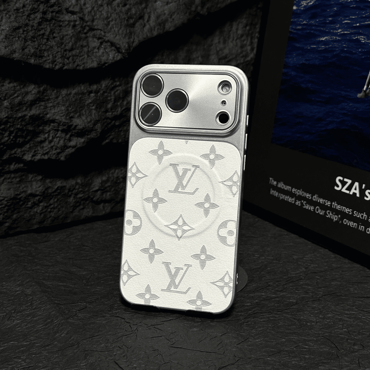 Cás iPhone Leathar MagSafe – Grip Maighnéadach & Cosaint Iomlán