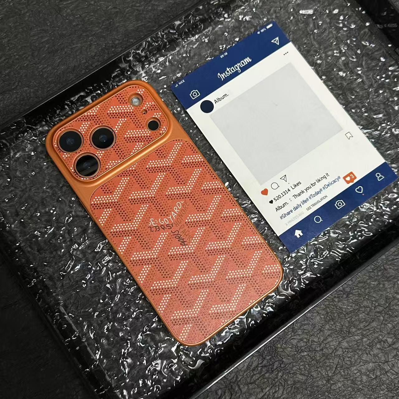 Estuche con textura en relieve elegante G-Y para iPhone
