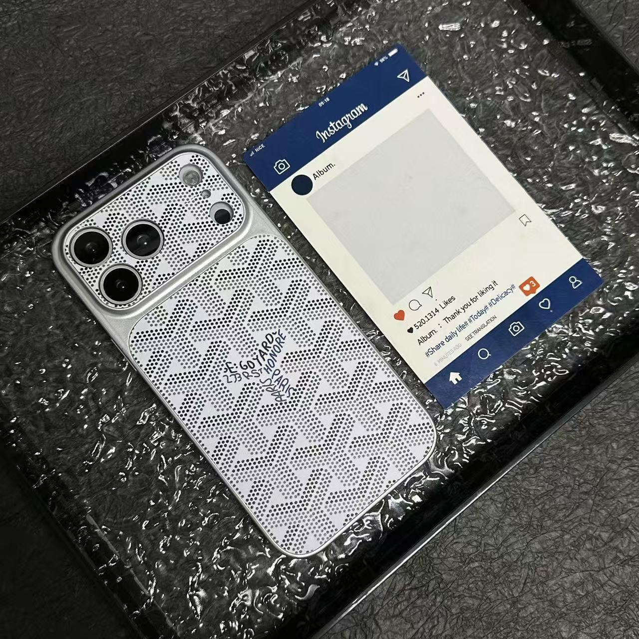 Estuche con textura en relieve elegante G-Y para iPhone