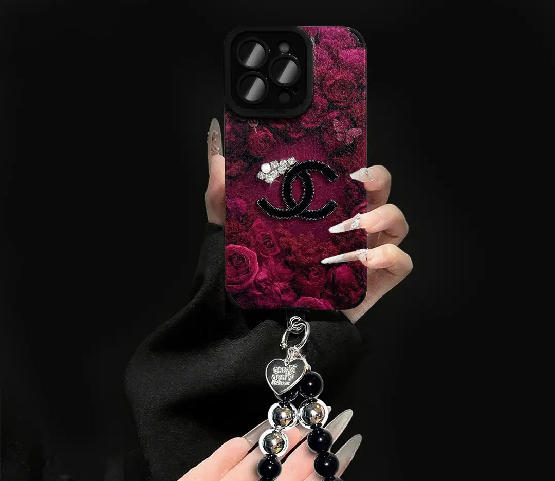 Custodia di lusso in velluto rosa per iPhone – Protezione completa dell'obiettivo