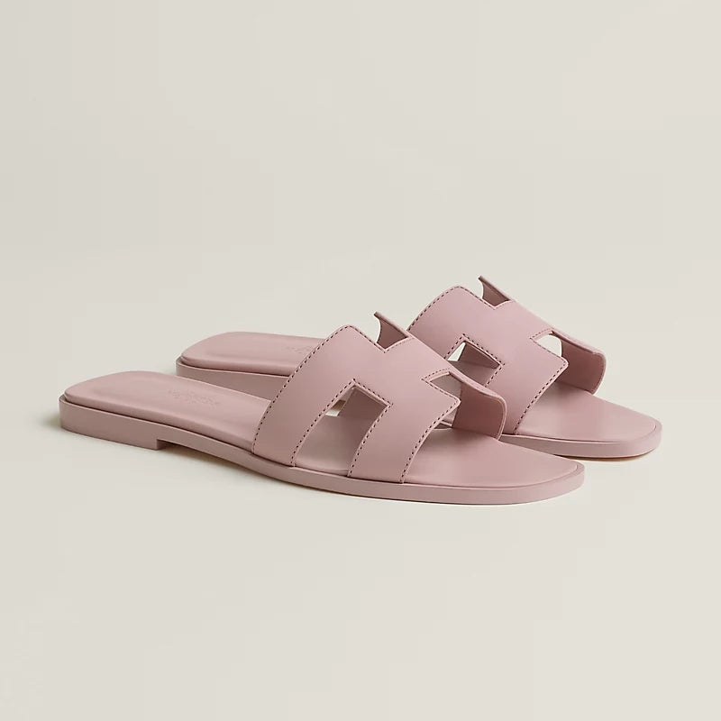Minimal Dobbel H Logo Slides – Minimal Chic Sandaler