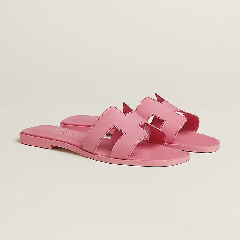 Minimal Dobbel H Logo Slides – Minimal Chic Sandaler