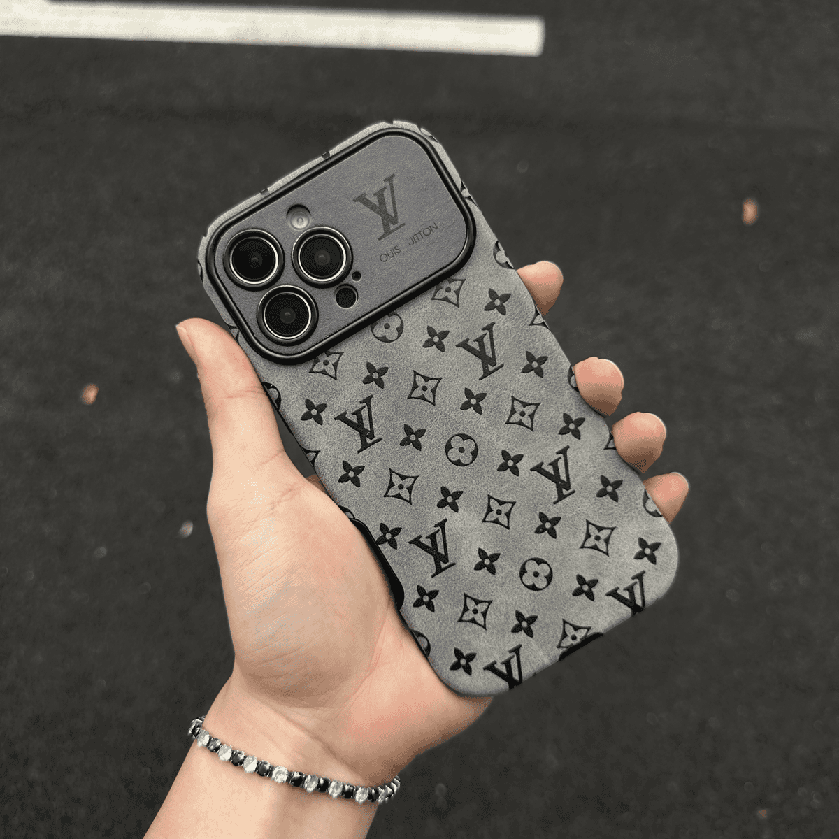 Só Donn & Cás iPhone Leathar Dubh Dath