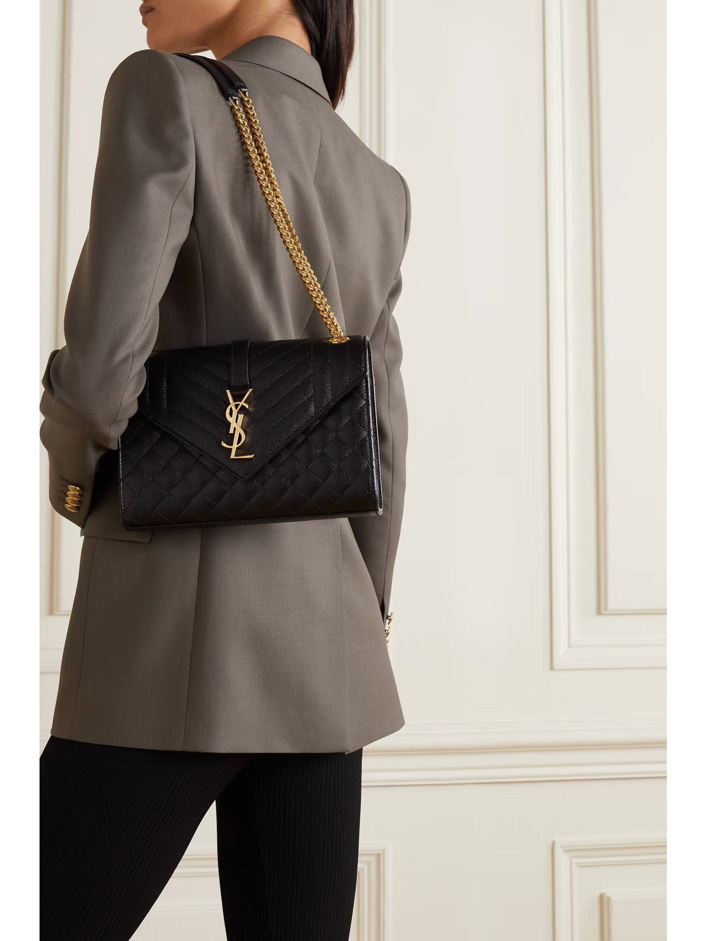 YL- Cartera con cadena tipo sobre